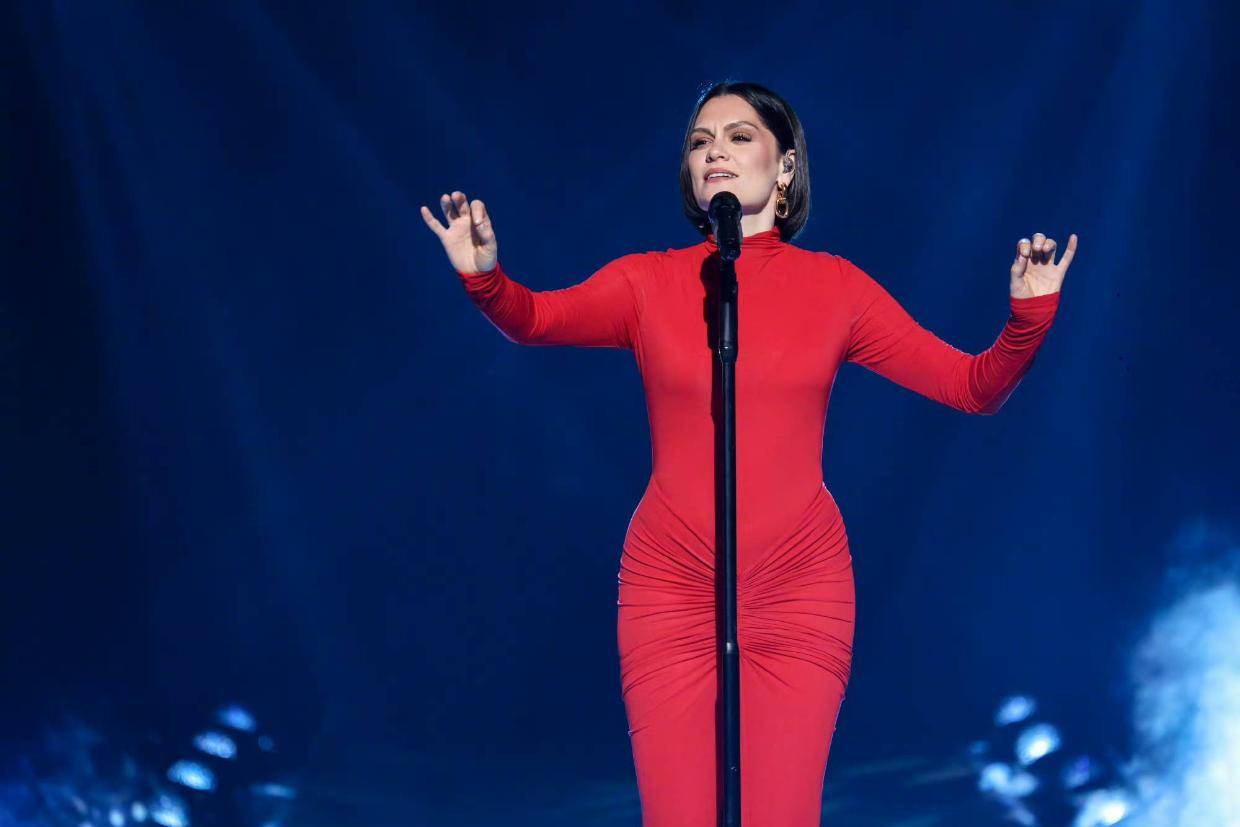 Jessie J袭榜成功!《歌手2026》收视断层第一,尤长靖唱哭全网封面图