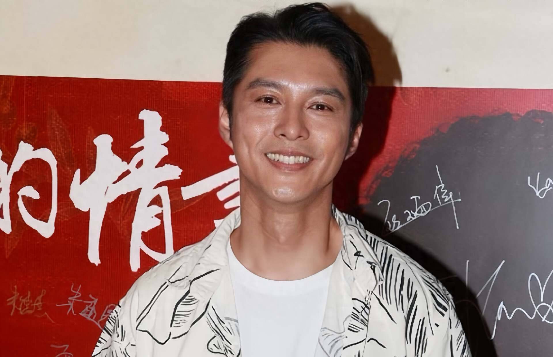 恭喜！香港知名演员升咖当电影男主角，一度无戏可拍否认吃软饭封面图