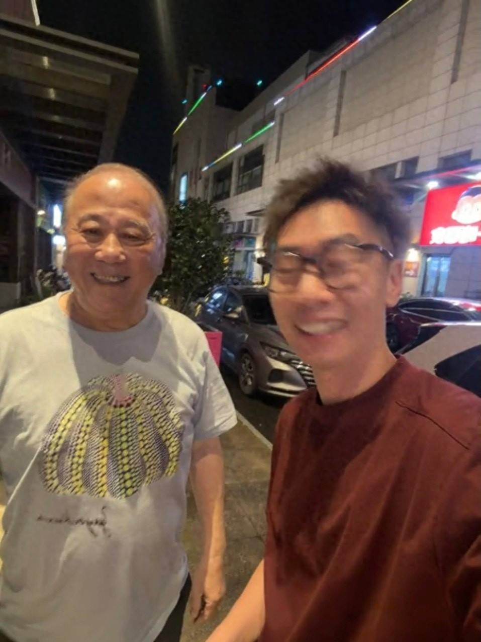 80岁TVB视帝被偶遇，被指比上月苍老不少，近日多次陷负面风波封面图