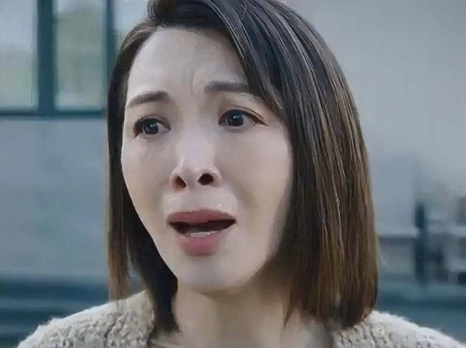 TVB知名女星新剧大秀身材,皮肤白滑事业线抢镜,再婚后坚持丁克封面图