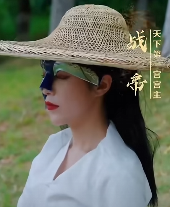 狂徒下山女帝师傅超宠我封面图